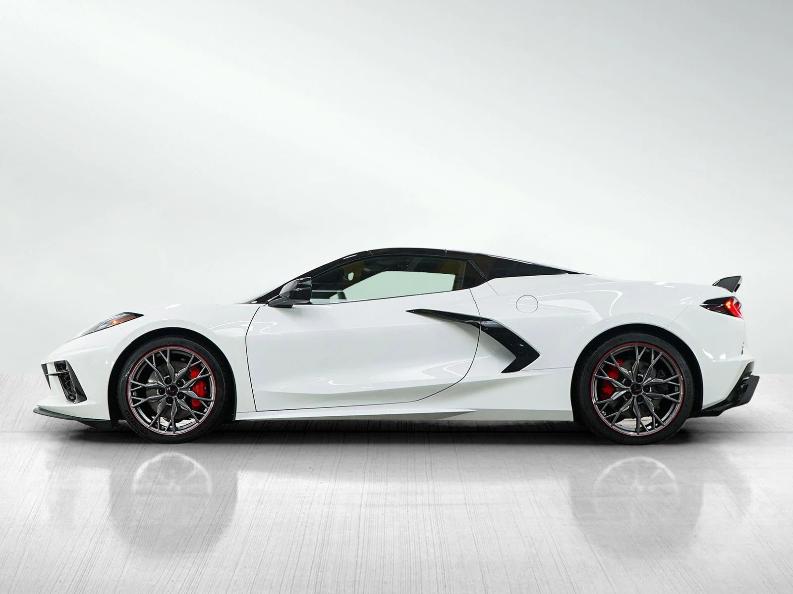 Used 2024 Chevrolet Corvette 2LT with VIN 1G1YB3D45R5116086 for sale in Bloomington, Minnesota