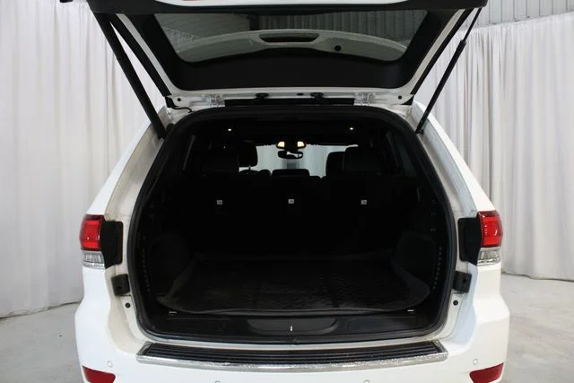 Used 2021 White Jeep Limited image 32