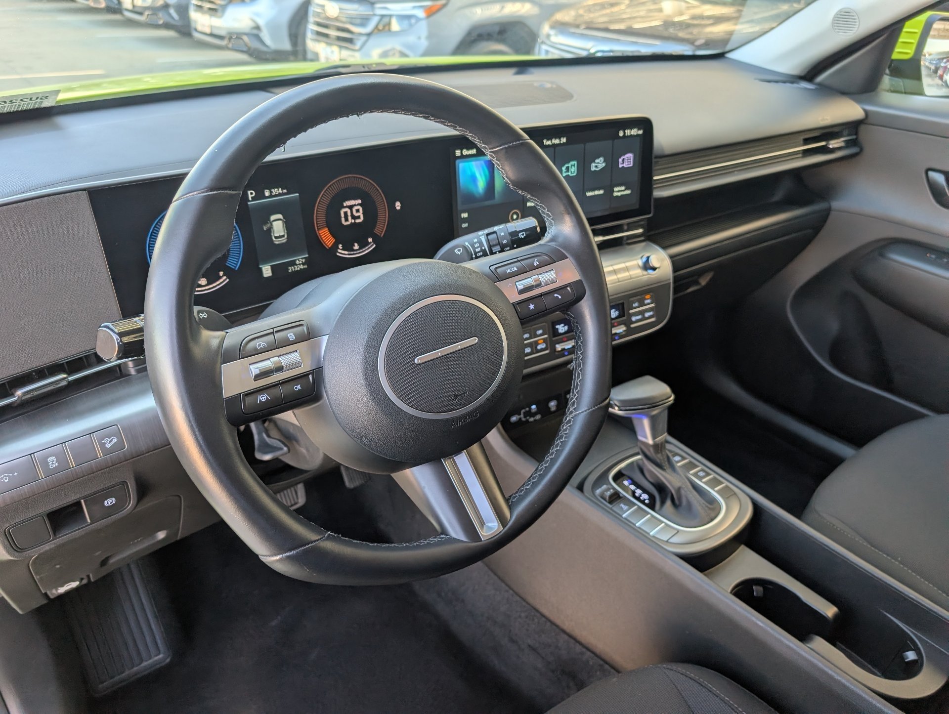 2025 Hyundai Kona SEL - Photo 9