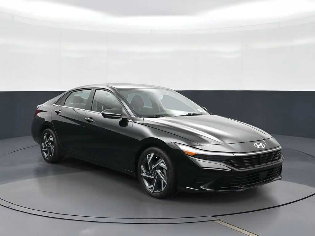 Certified Used 2024 Black Hyundai SEL image 13
