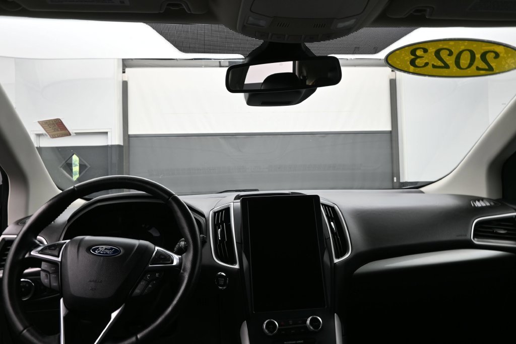 Used 2023 Black Ford SEL image 17