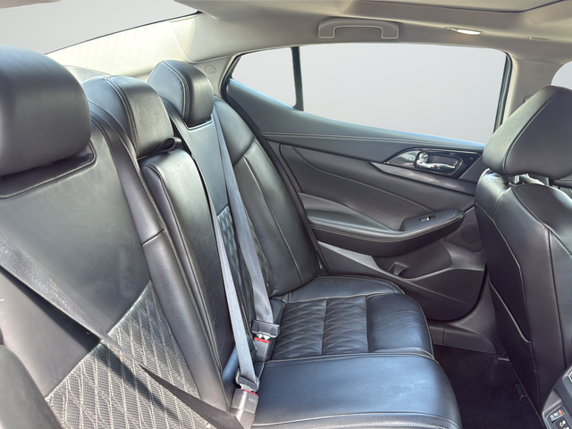 Used 2023 Black Nissan Platinum image 20
