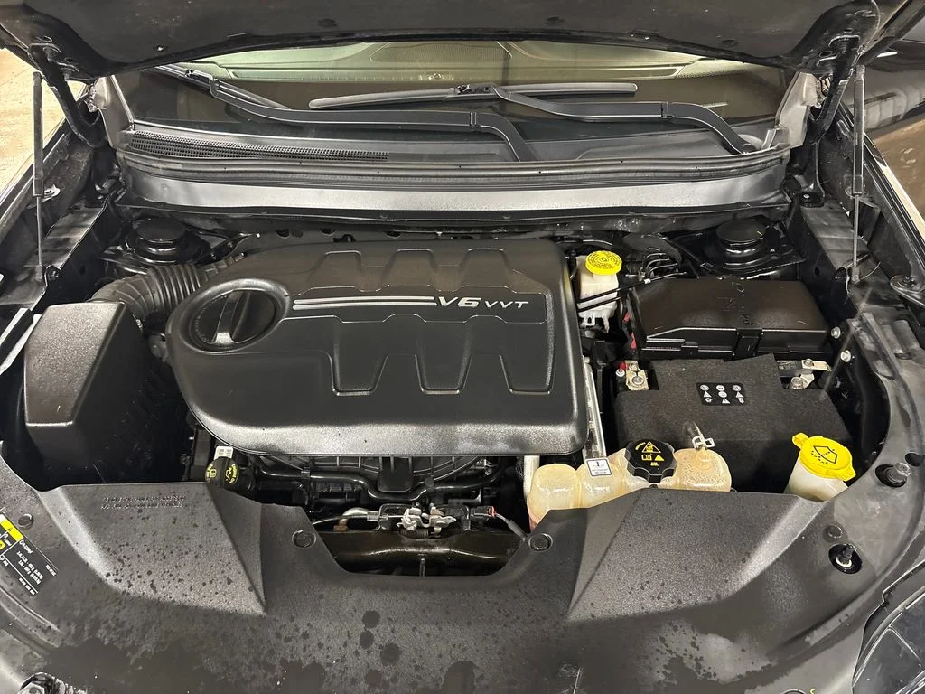 Used 2020 Black Jeep Trailhawk image 10