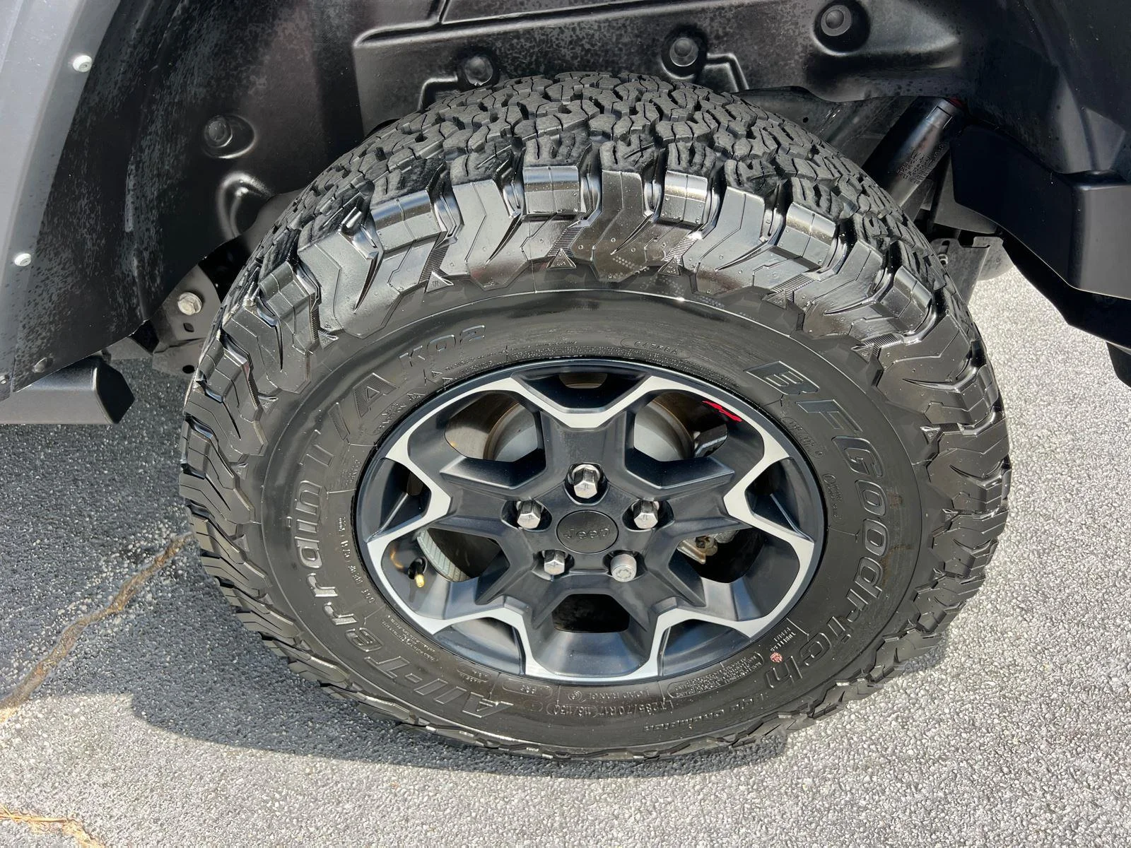 Used 2023 Sting-Gray Clearcoat Jeep Rubicon image 20
