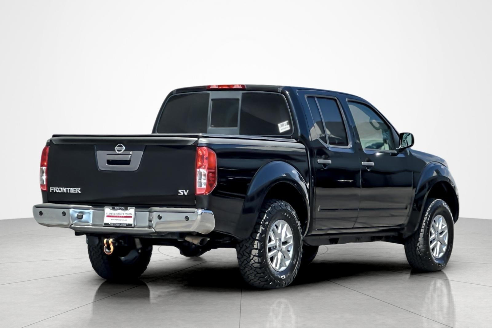Used 2016  Nissan SV image 5