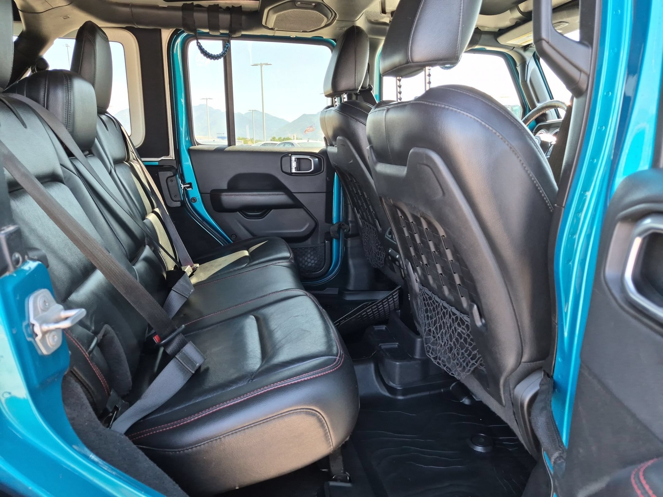 Used 2019 Bikini Pearlcoat Jeep Rubicon image 30