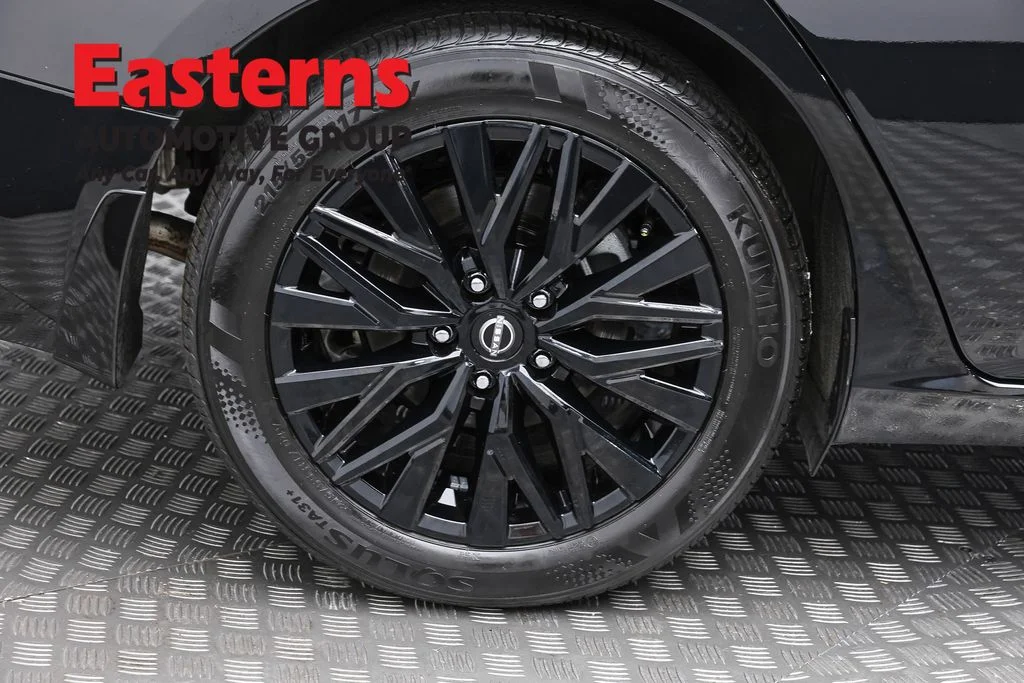 Used 2025 Black Nissan 2.5 SV image 30