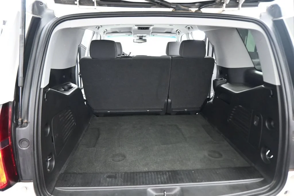 Used 2018 White Chevrolet LS image 40