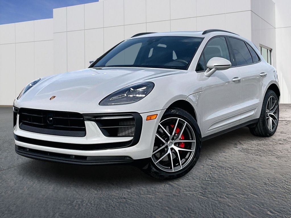 2024 Porsche Macan S's photo