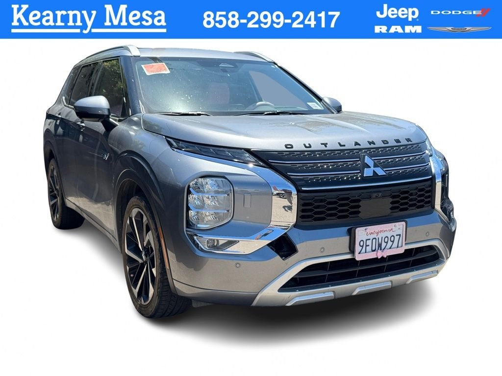 Used 2023 Silver Mitsubishi SEL image 1