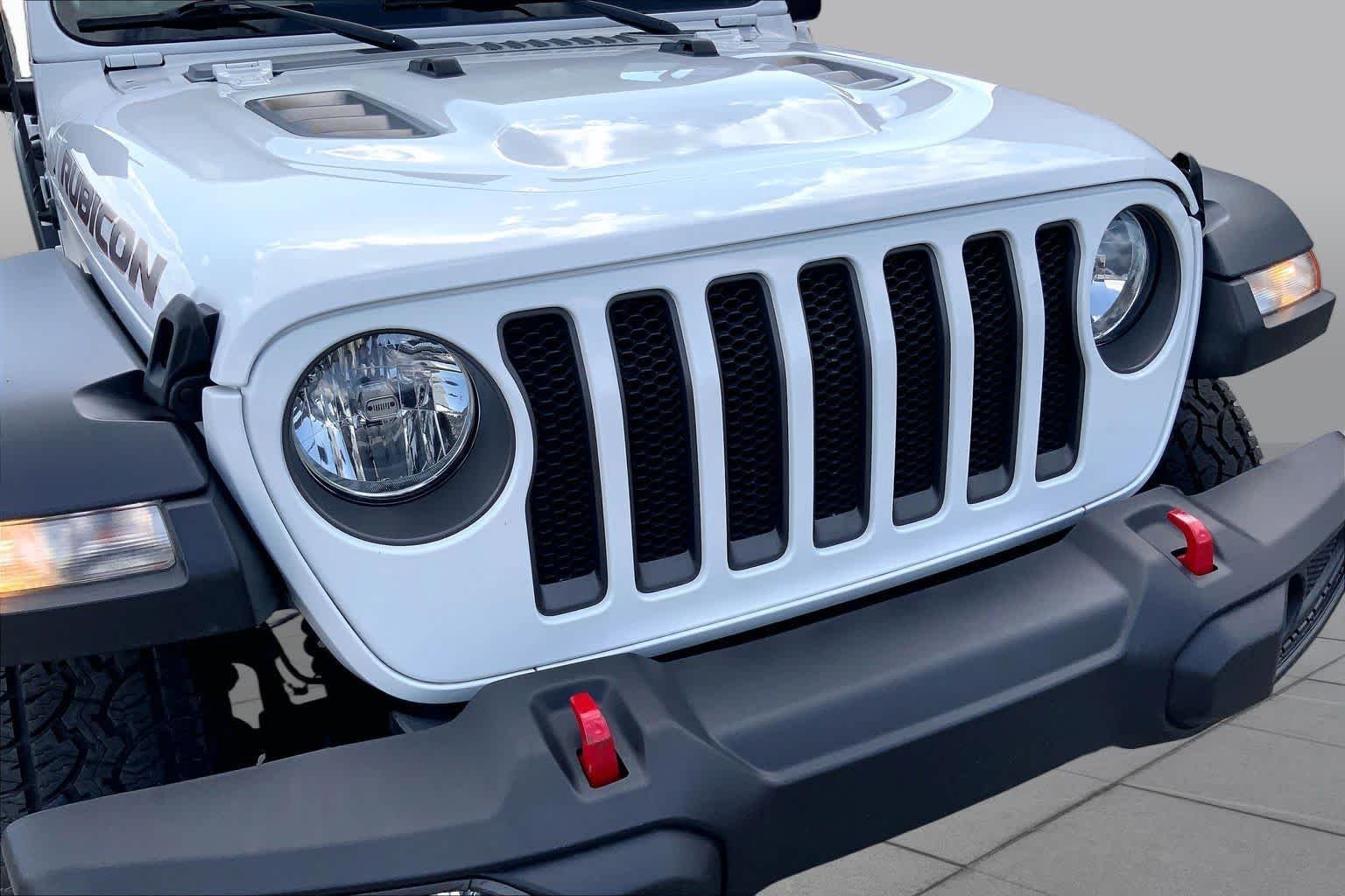 Used 2022 Bright White Clearcoat Jeep Unlimited Rubicon image 28
