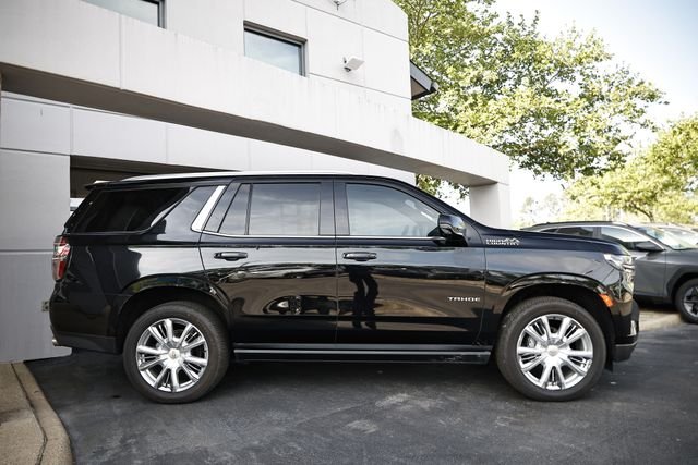 Used 2022 Black Chevrolet High Country image 4