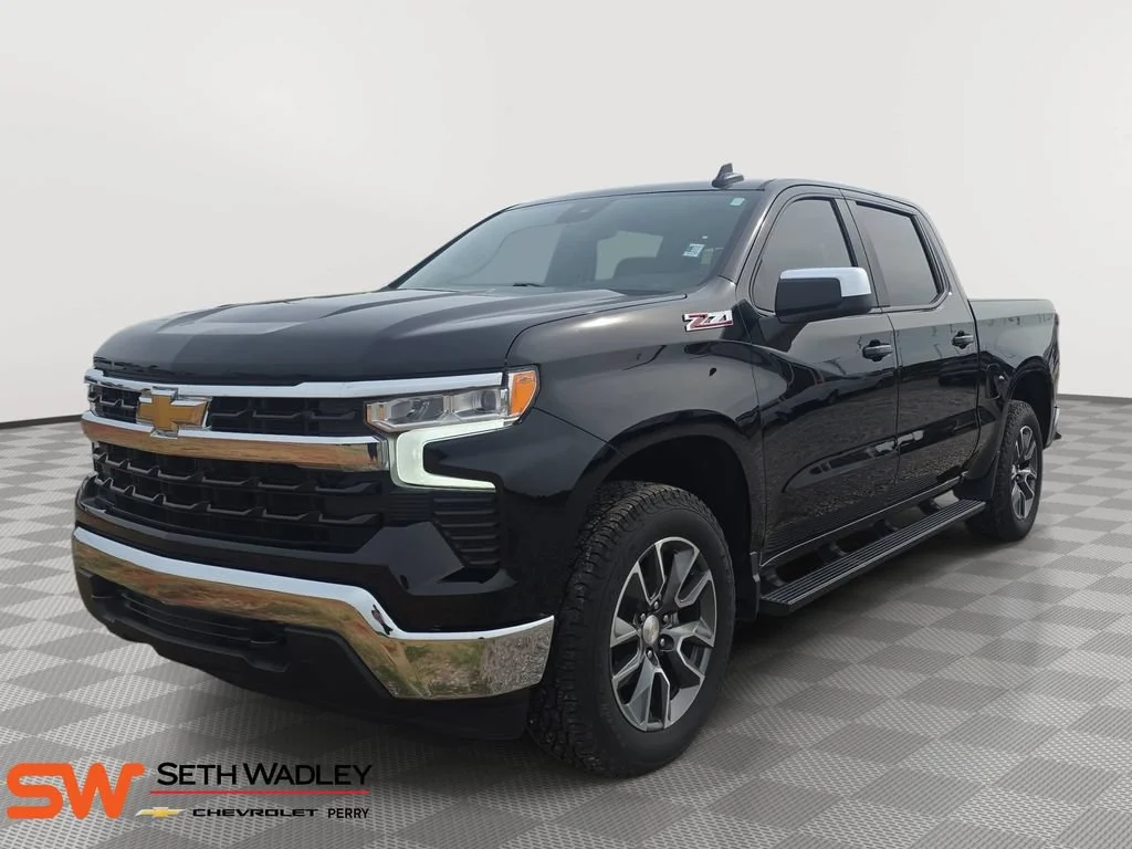 Used 2024 Black Chevrolet LT image 3
