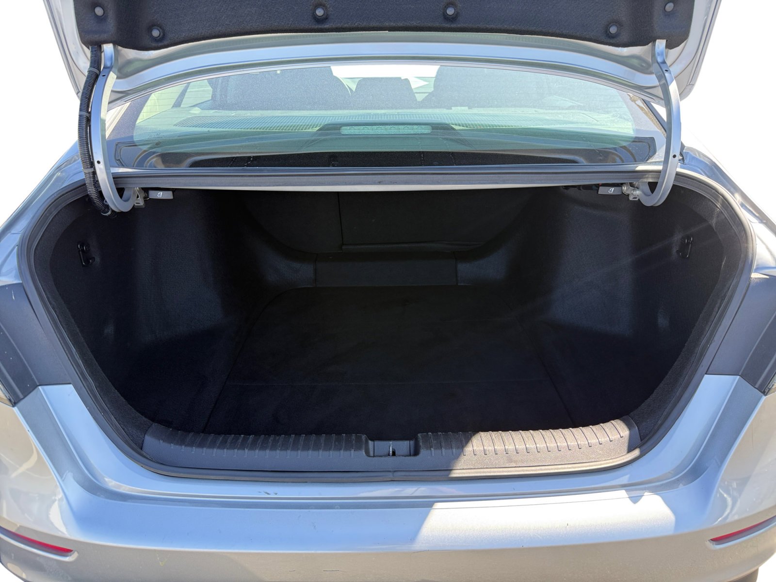 Certified Used 2023 Silver Honda EX image 17