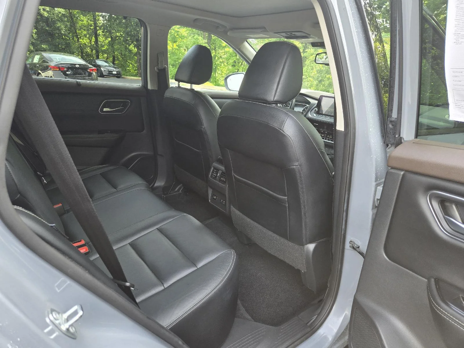 Used 2021 Boulder Gray Pearl Nissan SL image 29