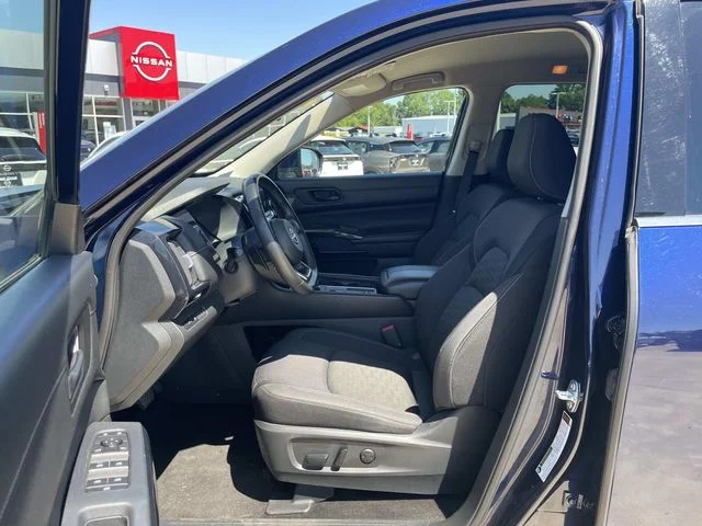 Used 2024 Blue Nissan SV image 15