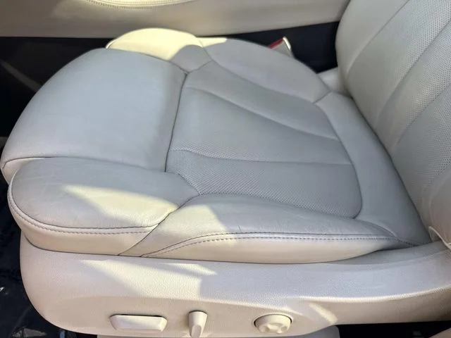 Used 2018 Red Buick Premium II image 27