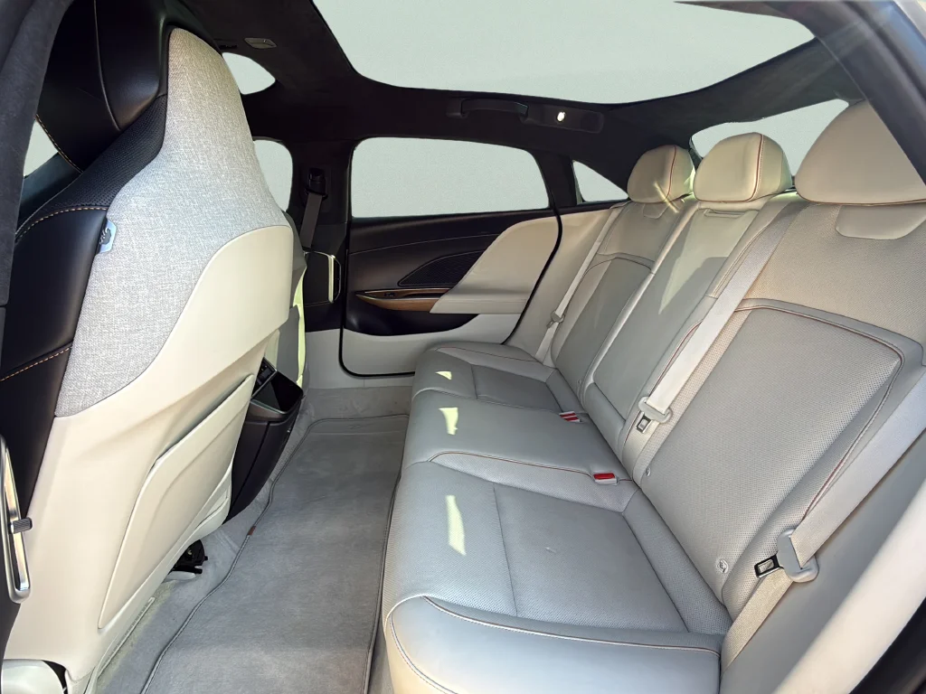 Used 2023 Silver Lucid Touring image 28