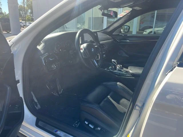 Used 2018 White BMW Base image 16