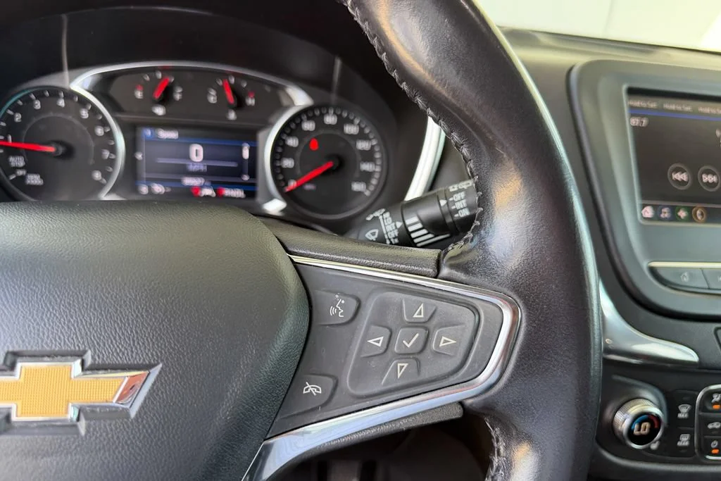 Used 2021 MOSAIC BLACK METALLIC Chevrolet LT image 14