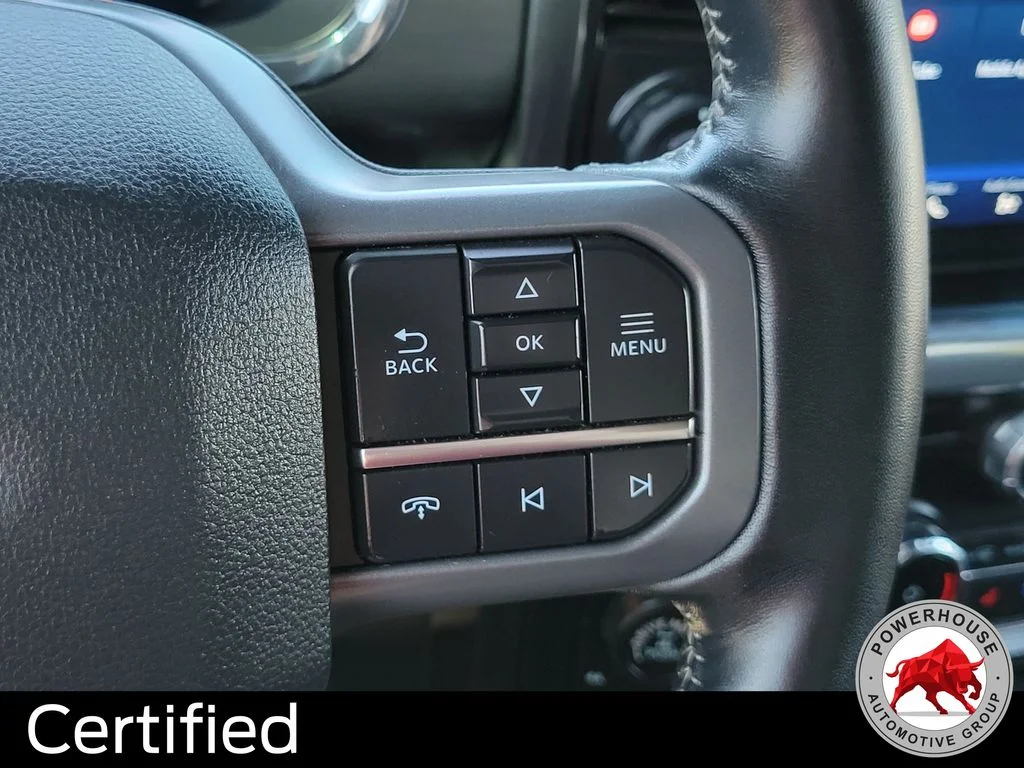 Used 2022 White Ford Lariat image 30