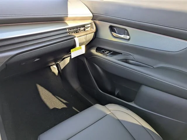 2025 Nissan Murano SL - Photo 17