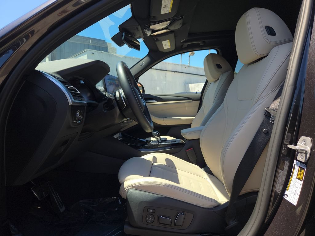 Used 2024 Dark Graphite Metallic BMW sDrive30i image 8