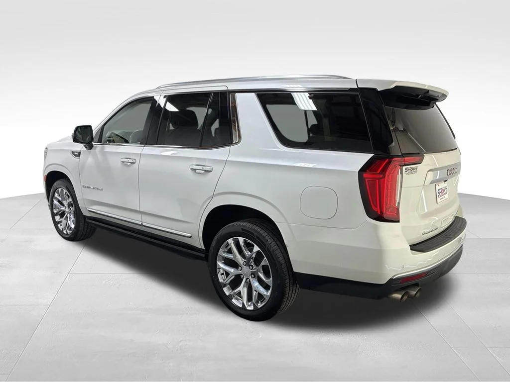 Used 2022 White GMC Denali image 10