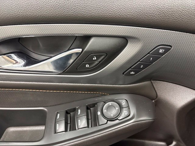 Used 2018 Black Chevrolet Premier image 17