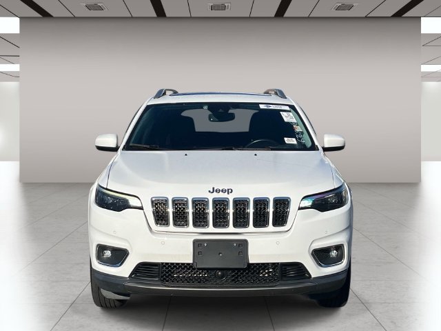 Used 2019 White Jeep Limited image 9