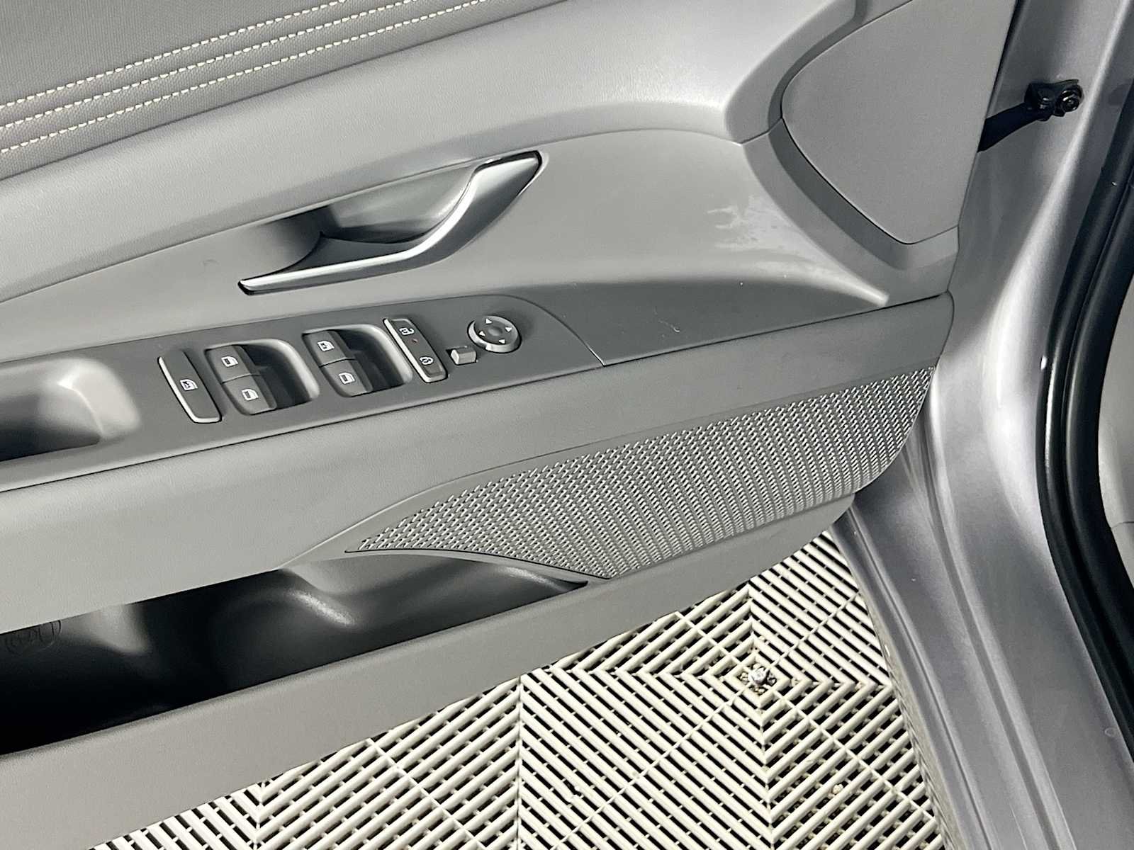 Certified Used 2026 Fluid Metal Hyundai SEL Sport image 19