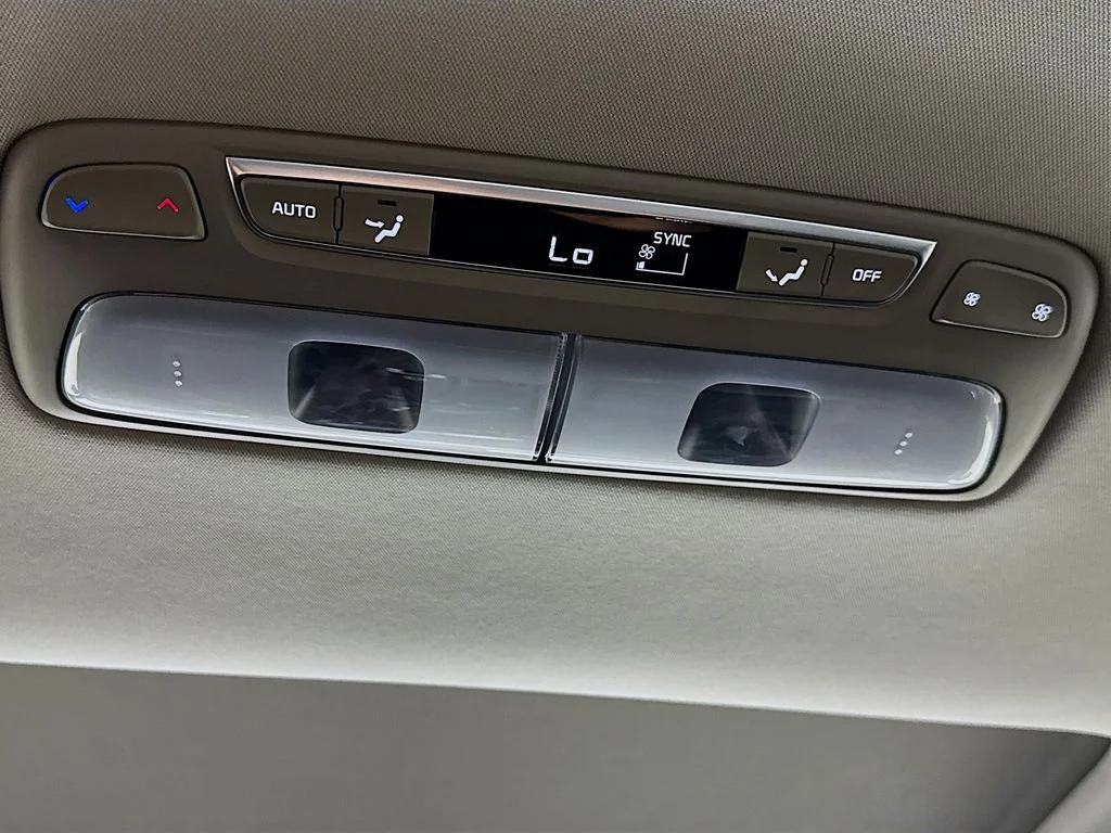 Used 2025 Black Kia EX image 31