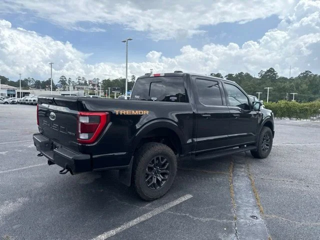 Used 2023 Black Metallic Ford Tremor image 4
