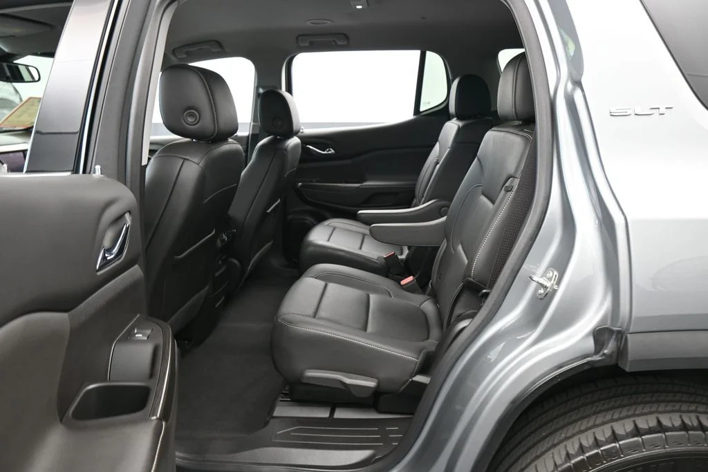 Used 2023 Sterling Metallic GMC SLT image 41