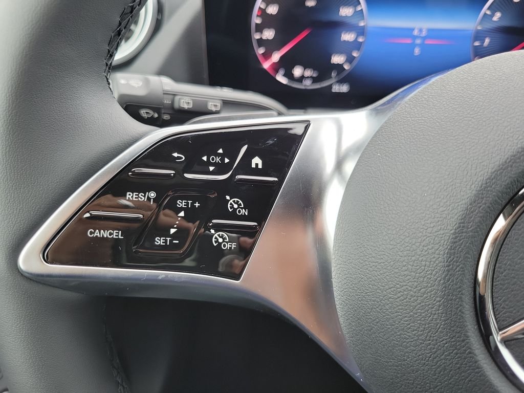 New 2026 Mountain Grey Metallic Mercedes-Benz GLA 250 image 24