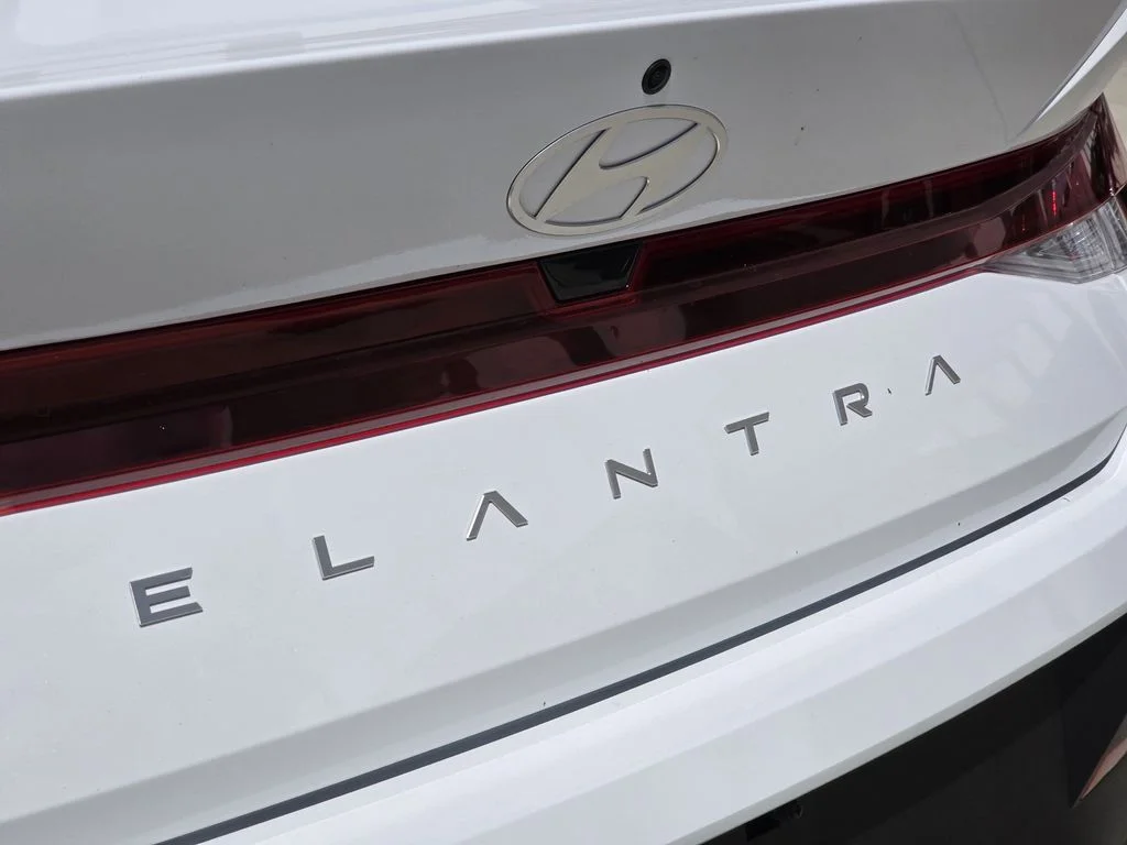 New 2026 White Hyundai SE image 6