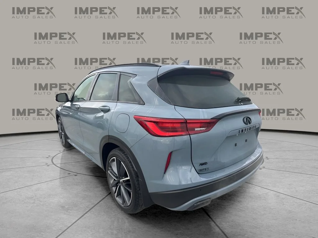 Used 2024 Gray INFINITI SPORT image 3