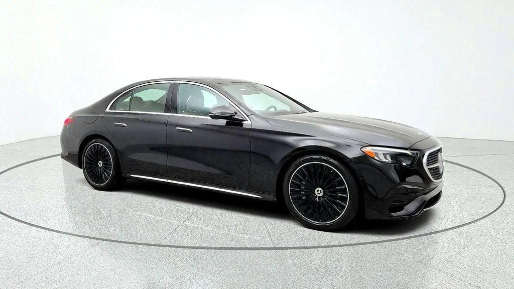 Used 2025 Black Mercedes-Benz E 450 4MATIC® Sedan image 3