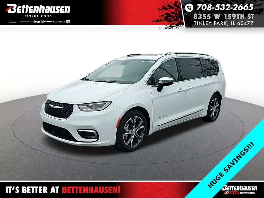 2026 Chrysler Pacifica Pinnacle's photo