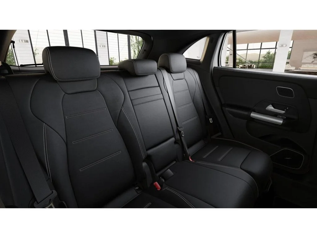 2026 Mercedes-Benz GLA AMG GLA 35 - Photo 5