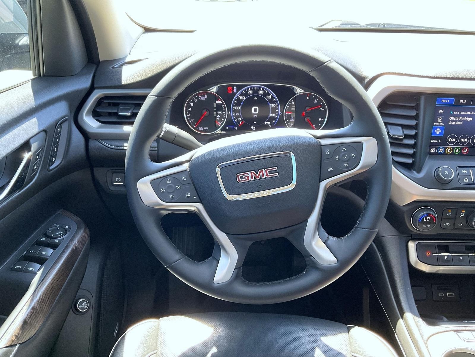 Used 2023 Silver GMC Denali image 13