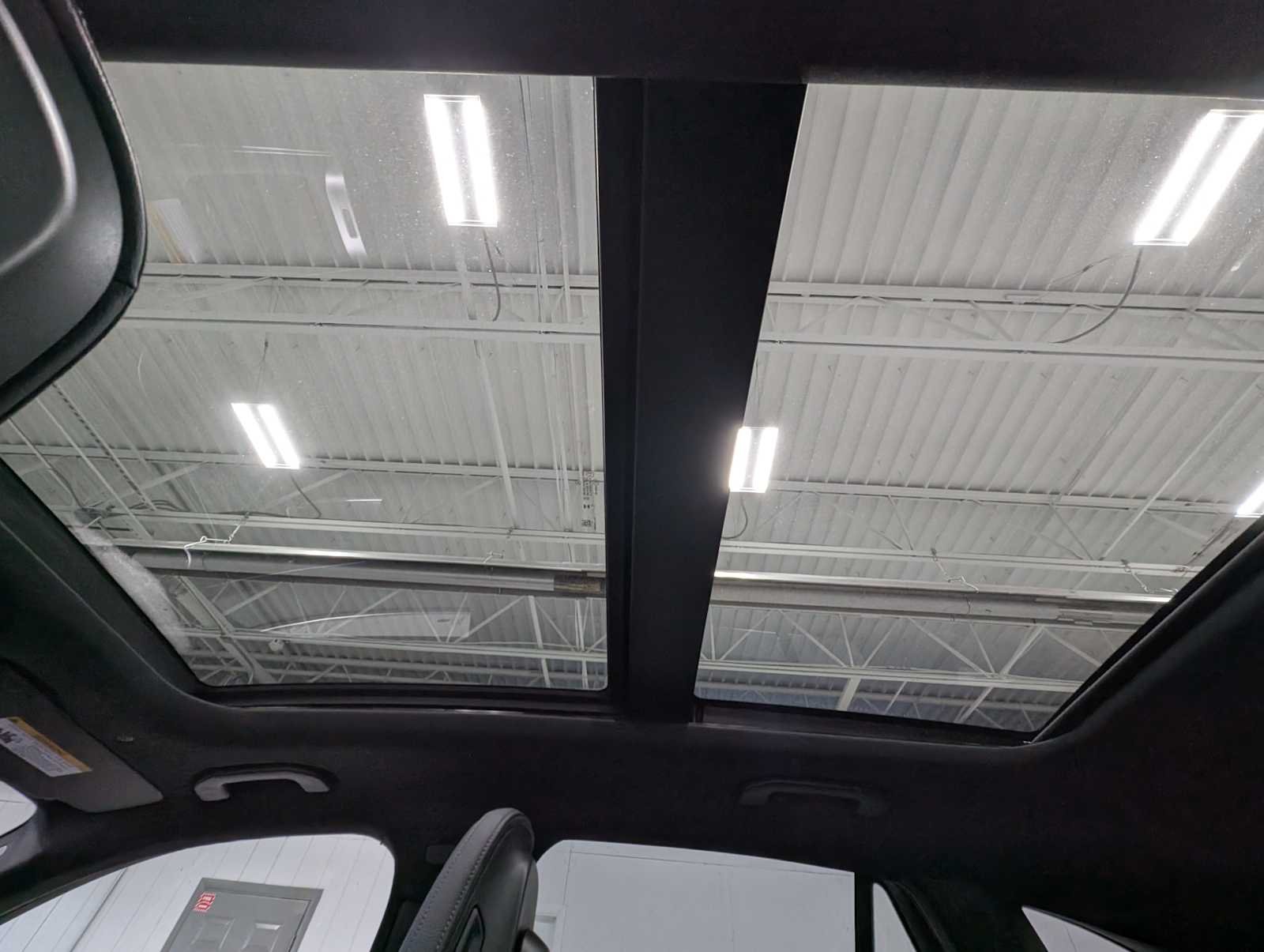 Used 2026 Obsidian Black Metallic Mercedes-Benz GLC 300 image 15