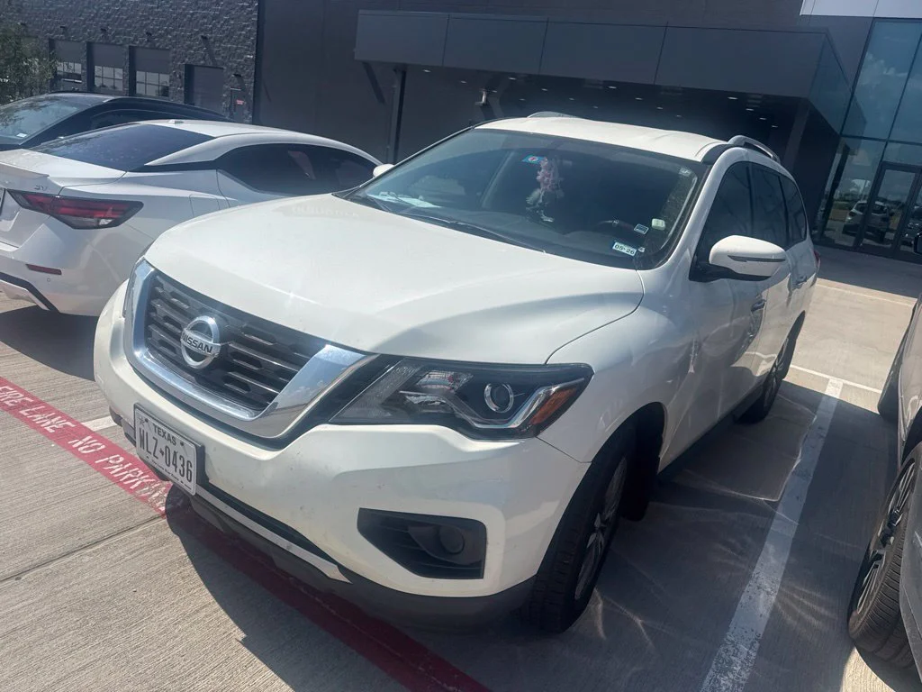 Used 2020 White Nissan S image 1