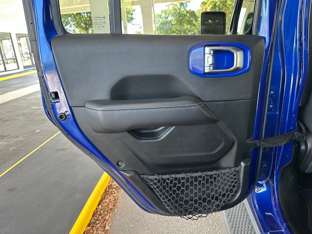2020 Jeep Wrangler Unlimited Sahara - Photo 27