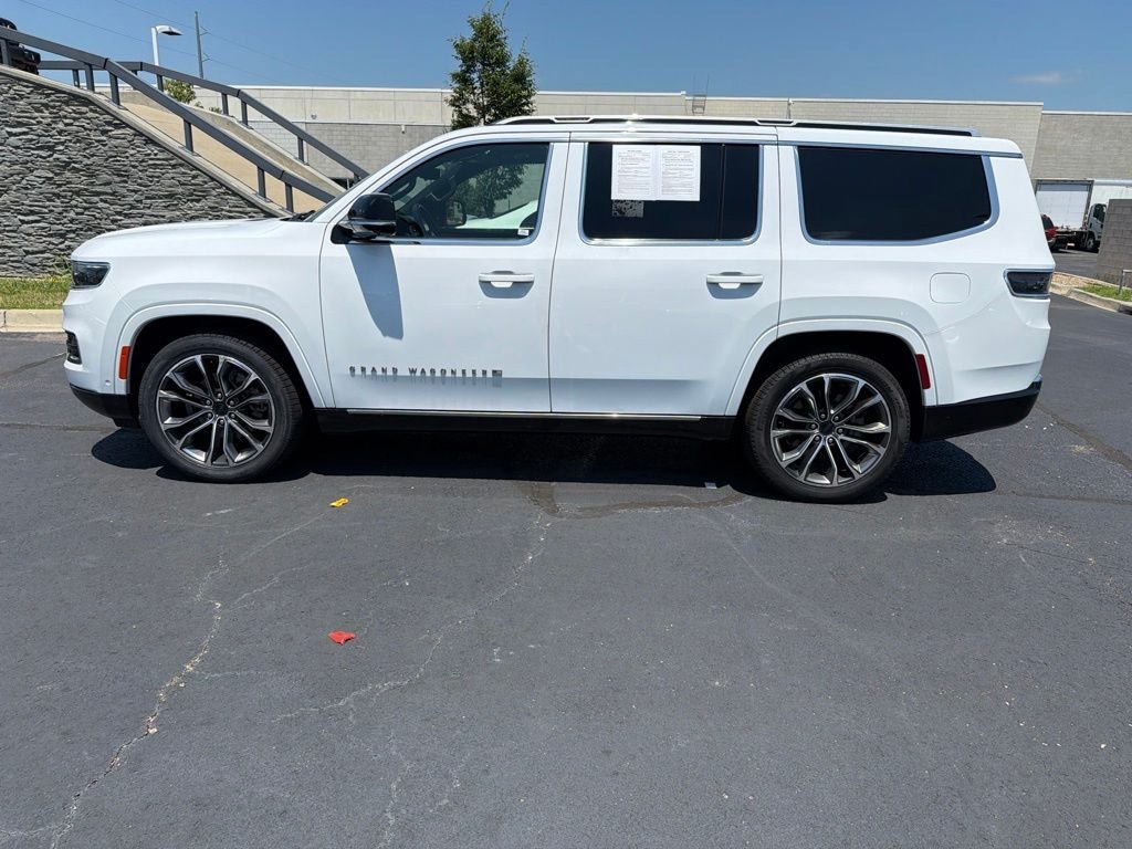 Used 2025 White Jeep Series III image 4