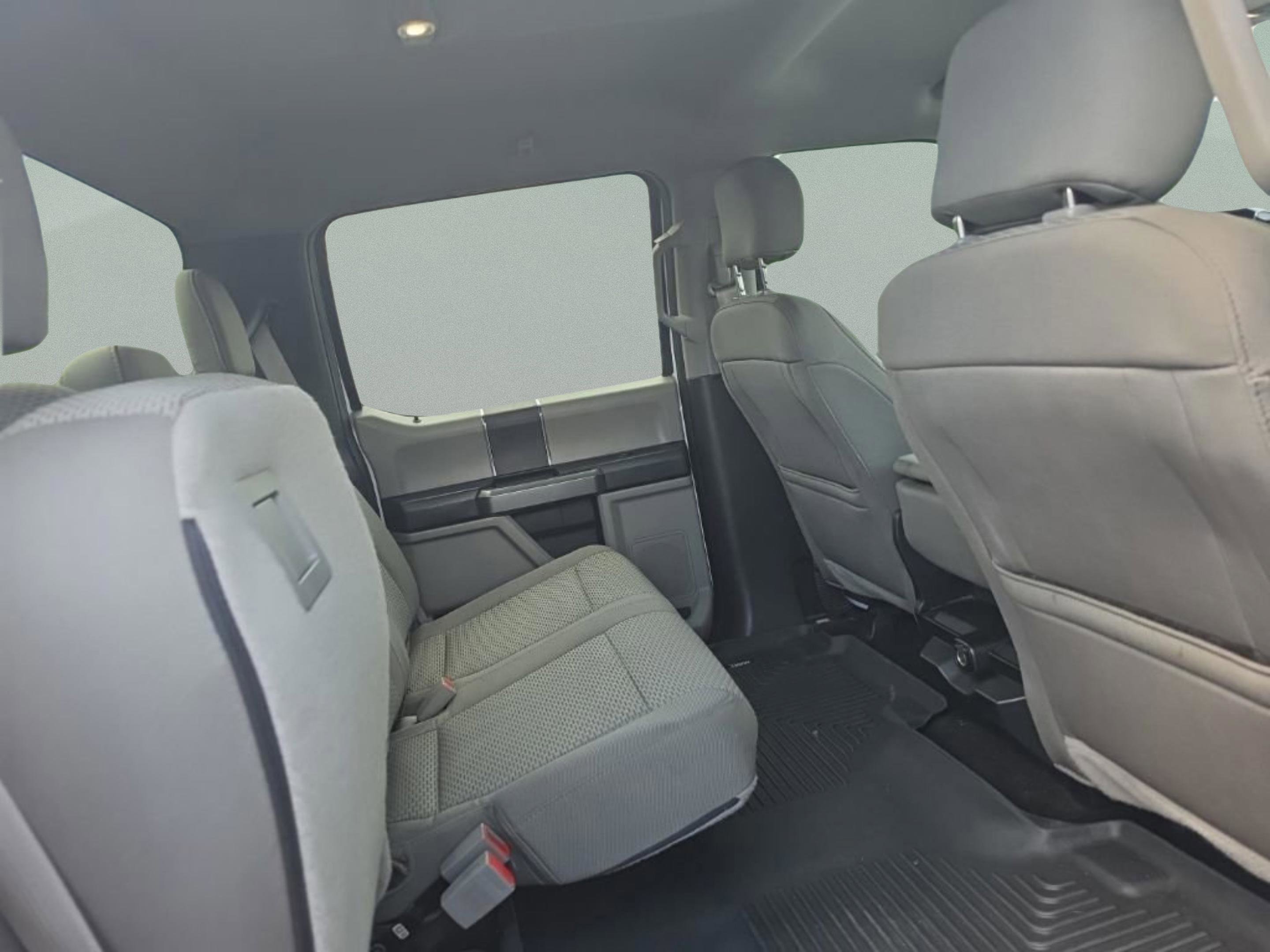 Used 2018 White Ford XLT image 25