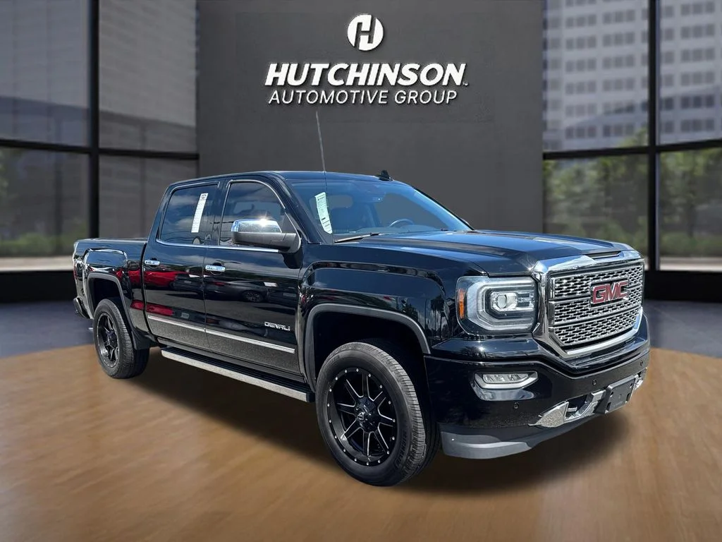 2018 GMC Sierra 4WD Crew Cab Short Box's photo