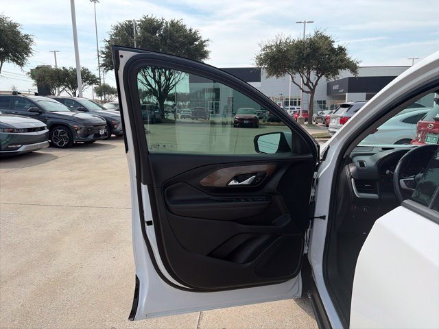 Used 2020 Summit White GMC SLE image 11