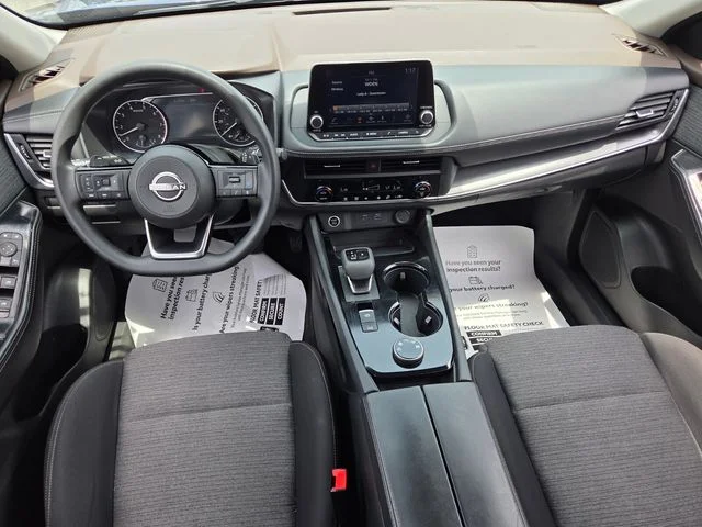 Used 2023 Blue Nissan SV image 9