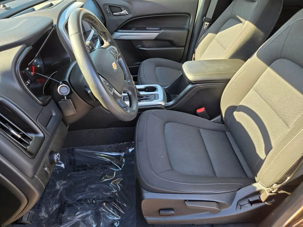 Used 2022 Black Chevrolet LT image 10